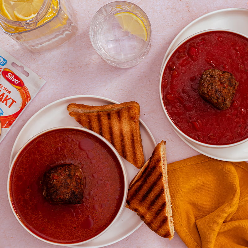 Cleanlabel-recept-gehakt-tomatensoep-met-tosti-en-gehaktbalRecept-image-800x800