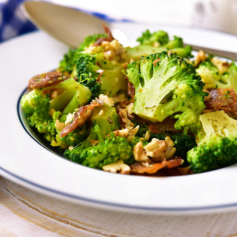 Broccolistamppot met noten