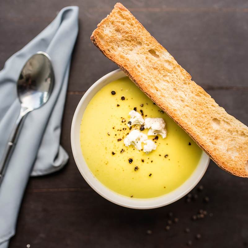 Italiaanse maaltijdsoep met broccoli