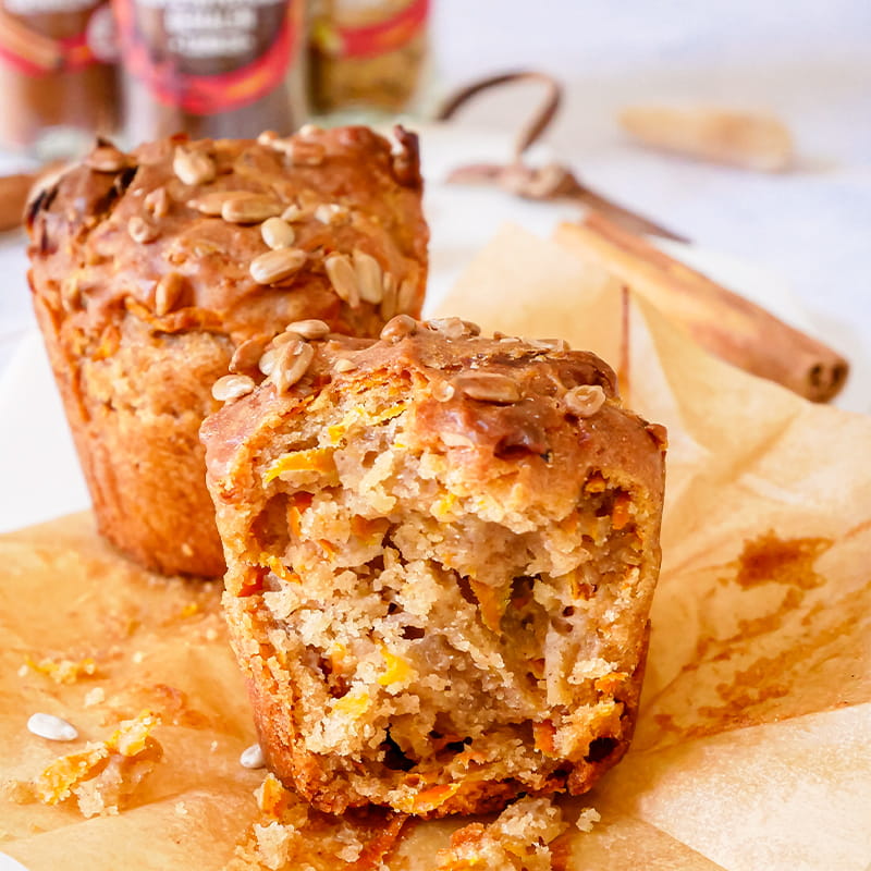 Kruidige vegan wortelmuffins